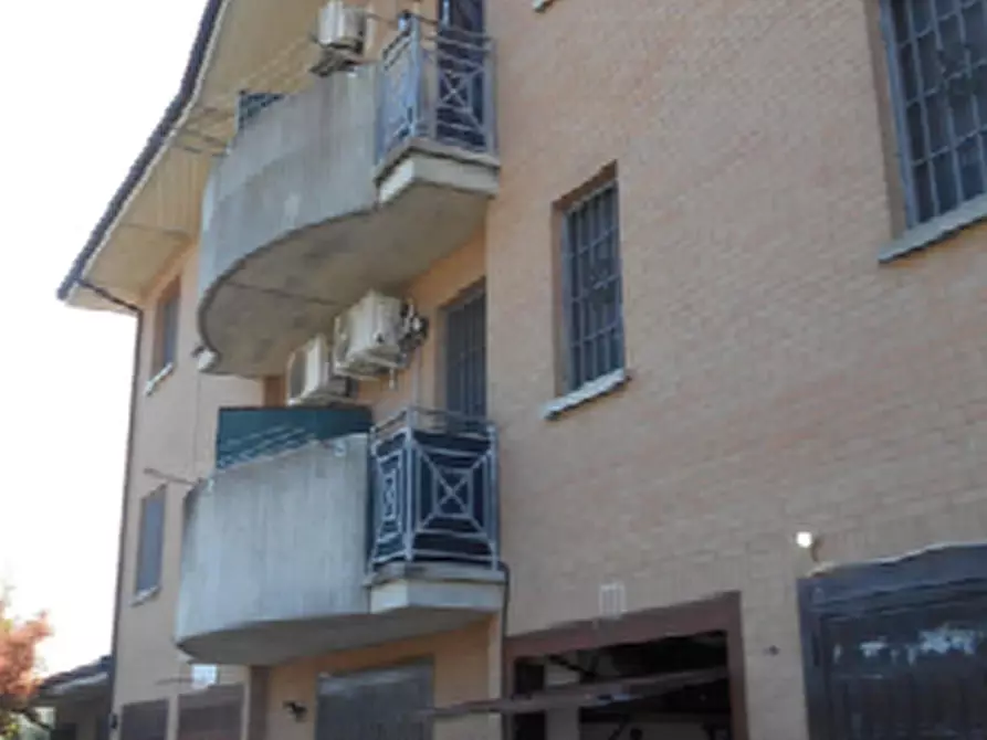 Immagine 3 di Appartamento in vendita  in Via Giuseppe Verdi a Castello D'argile