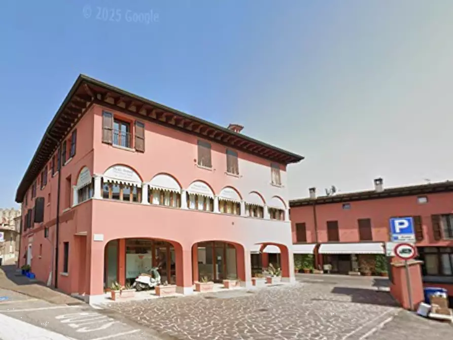 Immagine 6 di Appartamento in vendita  in Piazza Umberto a Soiano Del Lago