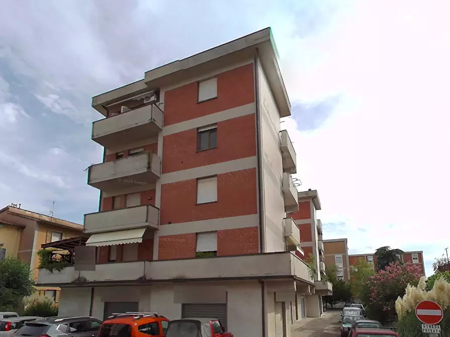 Immagine 5 di Appartamento in vendita  in Via Don Minzoni a Rufina