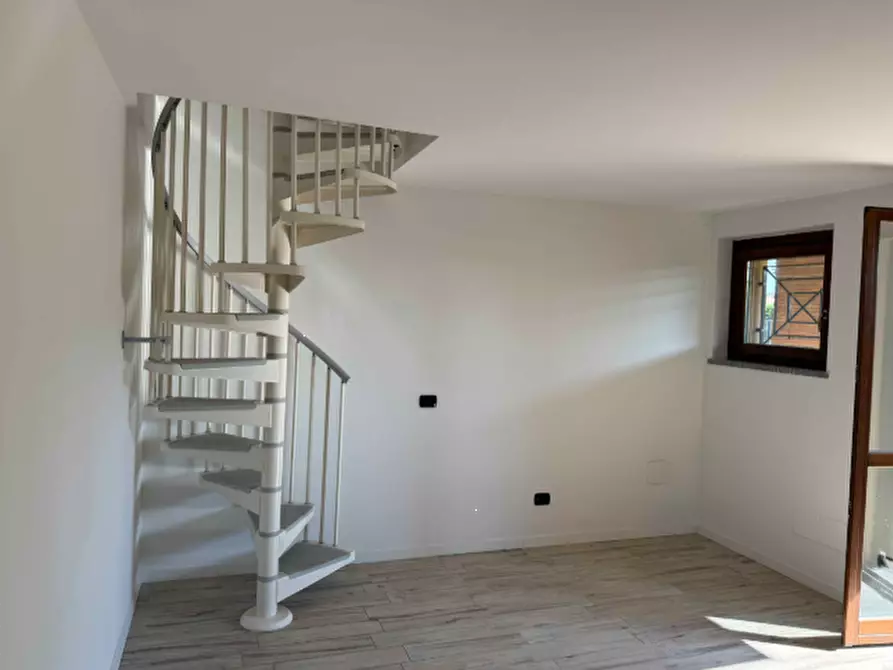 Immagine 9 di Appartamento in vendita  in Via Leonardo Da Vinci a Travacò Siccomario