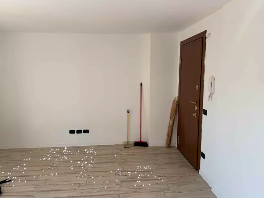 Immagine 10 di Appartamento in vendita  in Via Leonardo Da Vinci a Travacò Siccomario