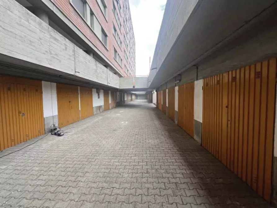 Immagine 4 di Appartamento in vendita  in Via Della Barca a Bologna