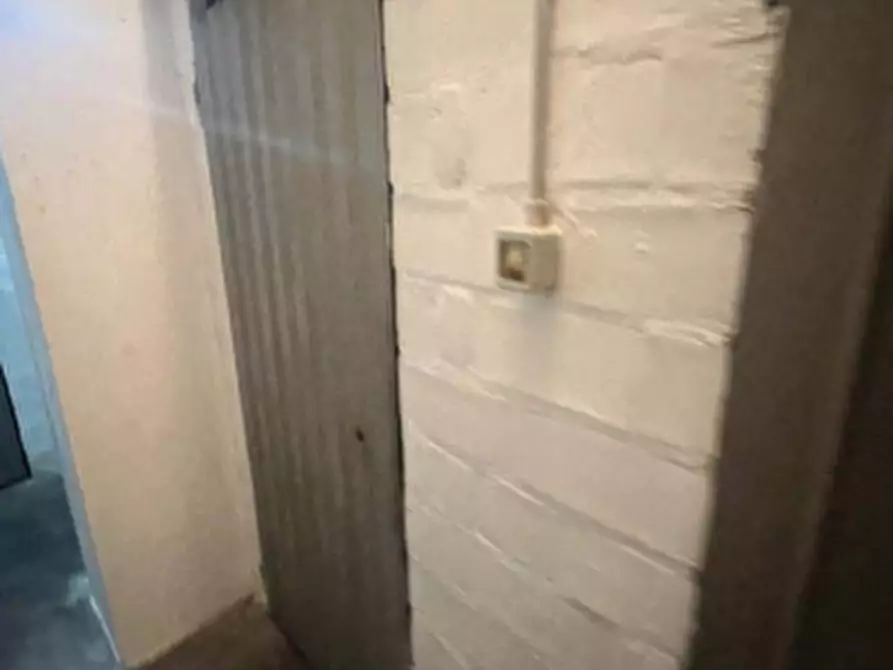 Immagine 5 di Appartamento in vendita  in Via Della Barca a Bologna