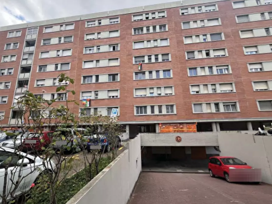 Immagine 1 di Appartamento in vendita  in Via Della Barca a Bologna