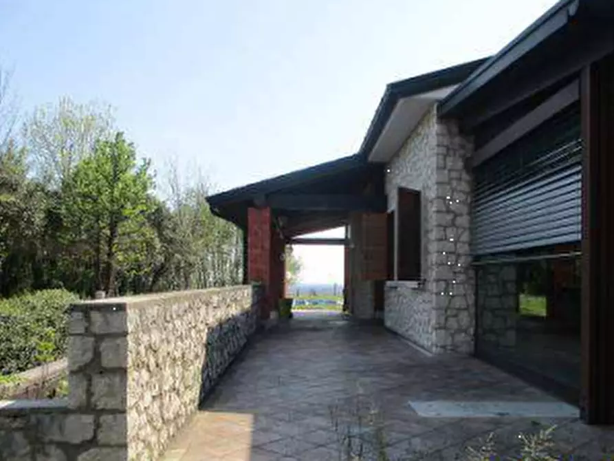 Immagine 1 di Villetta a schiera in vendita  in Via Luigi Cadorna a Sarmede