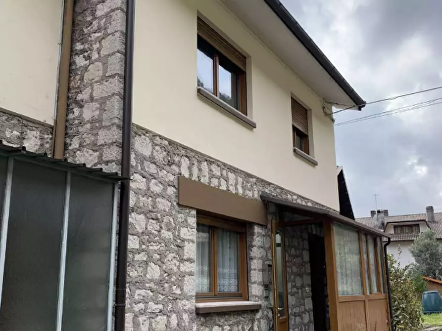 Immagine 5 di Casa indipendente in vendita  in Via Pians a Longarone