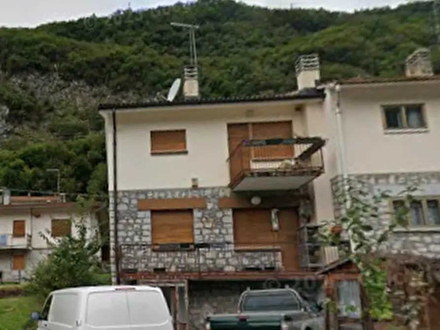 Immagine 16 di Casa indipendente in vendita  in Via Pians a Longarone