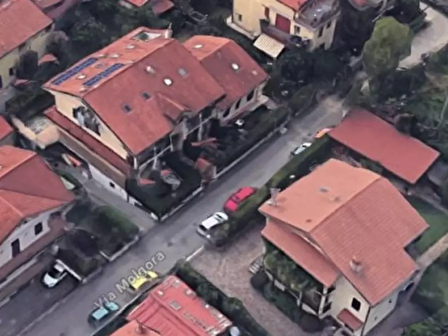 Immagine 5 di Garage in vendita  in Via Molgora  a Camparada