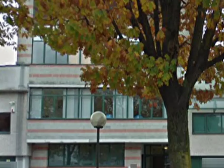 Immagine 4 di Ufficio in vendita  in Via Damiano Chiesa a Vimercate