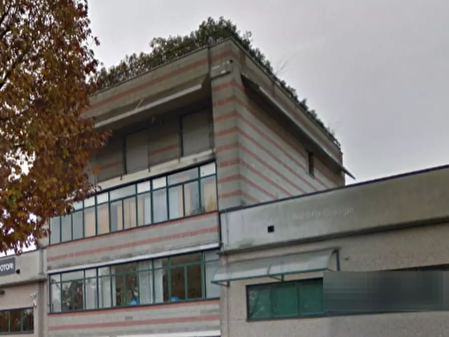 Immagine 5 di Ufficio in vendita  in Via Damiano Chiesa a Vimercate