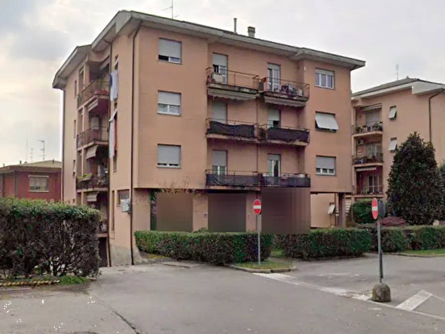 Immagine 8 di Appartamento in vendita  in Via Tre Venezie a Meda