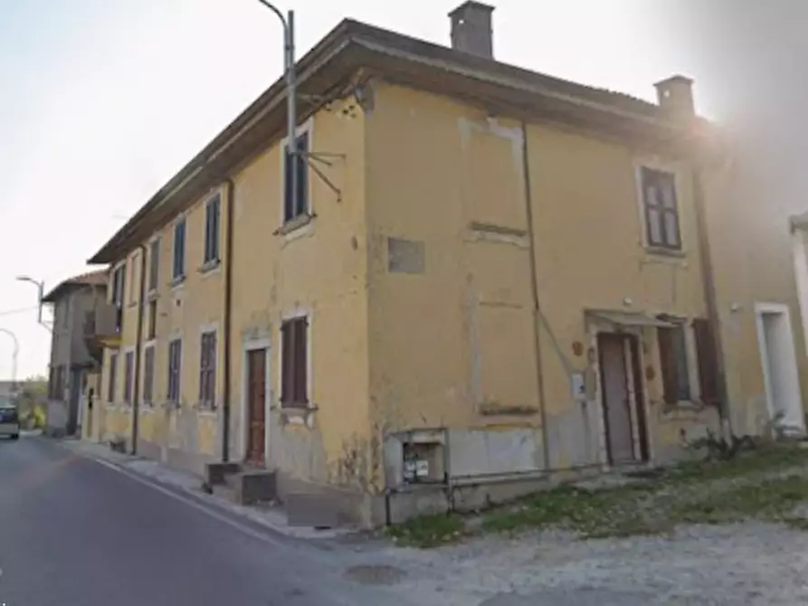 Immagine 4 di Appartamento in vendita  in Via Giovanni Cimabue a Besana In Brianza