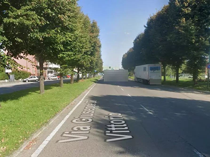 Immagine 19 di Appartamento in vendita  in Via Martesana a Sesto San Giovanni