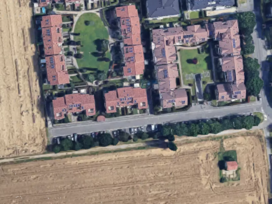 Immagine 8 di Garage in vendita  in  Via Vimercate a Ornago