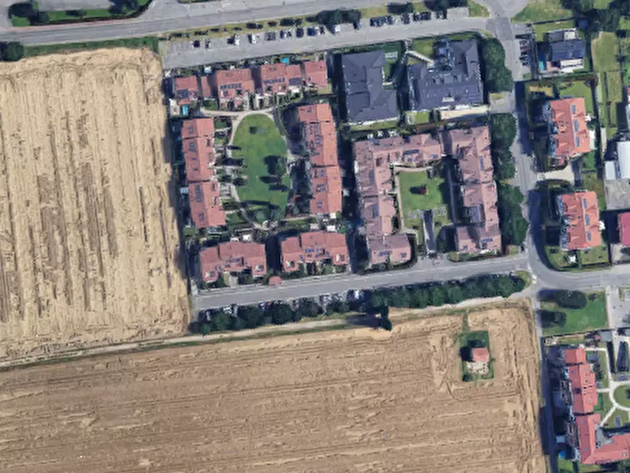 Immagine 9 di Garage in vendita  in  Via Vimercate a Ornago