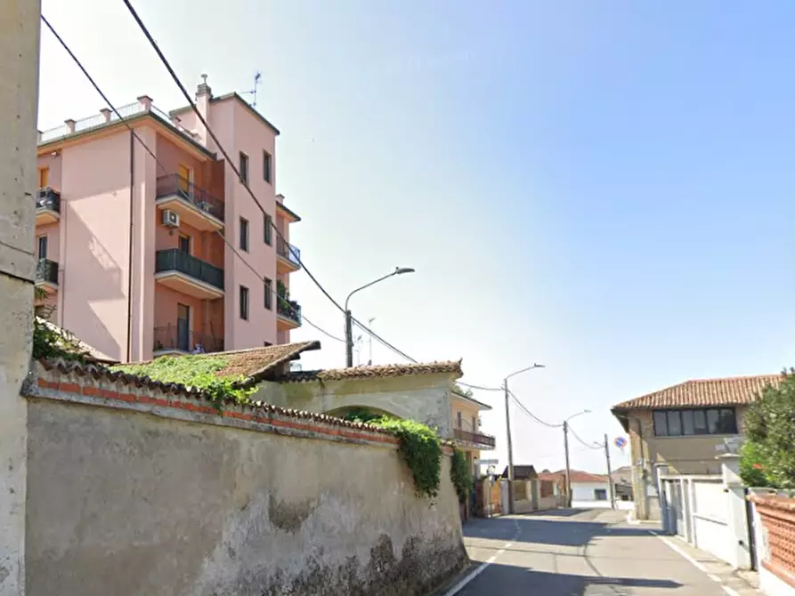 Immagine 10 di Appartamento in vendita  in Via Duchessa Marianna a Besate