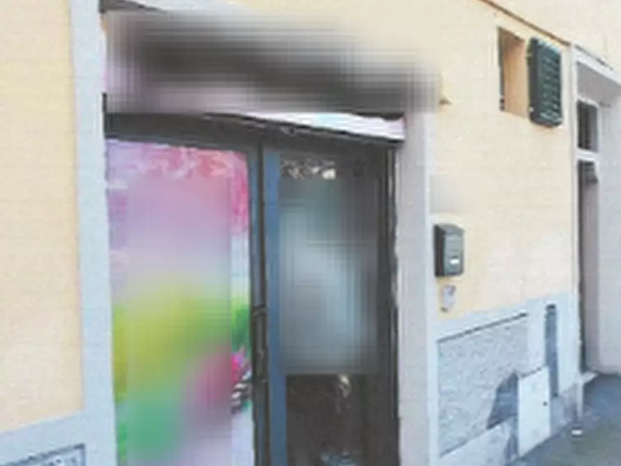 Immagine 3 di Negozio in vendita  a Firenze