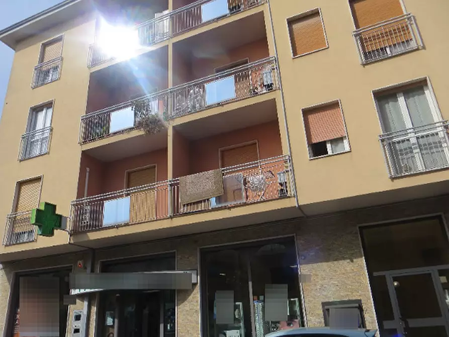 Immagine 2 di Appartamento in vendita  in Via Volta a Ceriano Laghetto