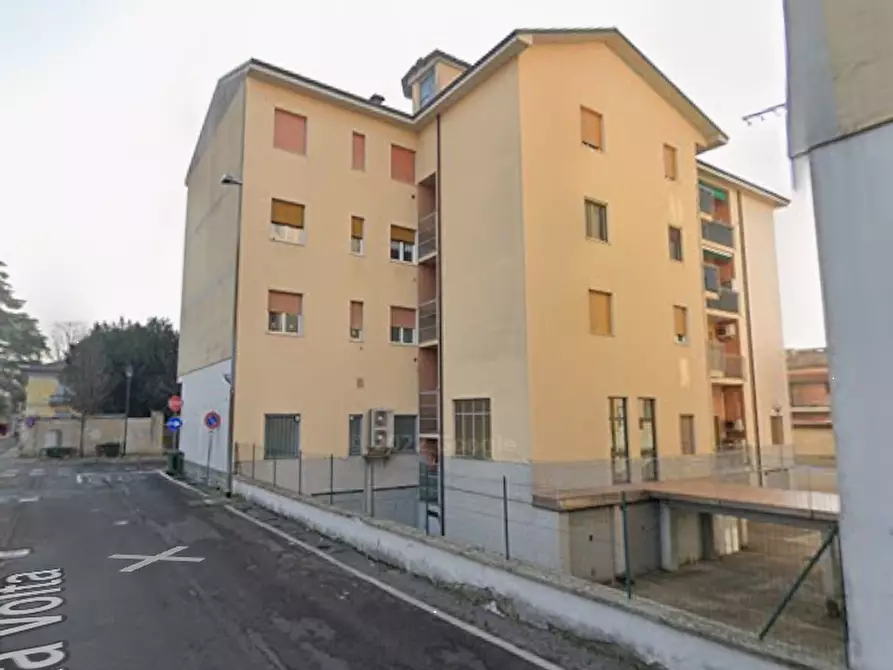 Immagine 15 di Appartamento in vendita  in Via Volta a Ceriano Laghetto