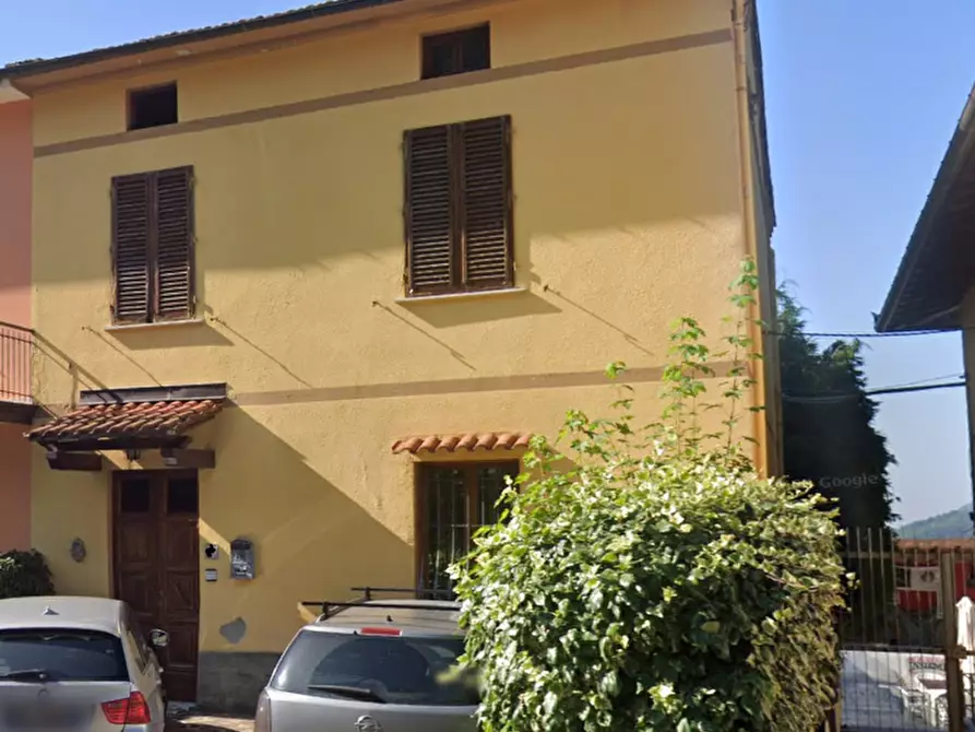 Immagine 10 di Porzione di casa in vendita  in Via Bolognese Nord a Vernio