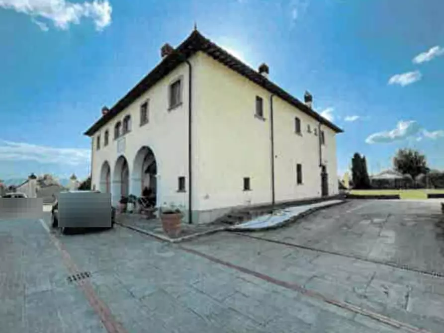 Immagine 3 di Casa indipendente in vendita  in Via di Giramonte a Prato