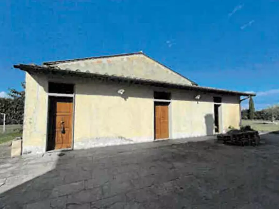 Immagine 8 di Casa indipendente in vendita  in Via di Giramonte a Prato