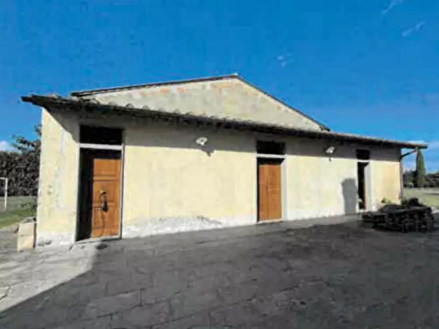 Immagine 9 di Casa indipendente in vendita  in Via di Giramonte a Prato