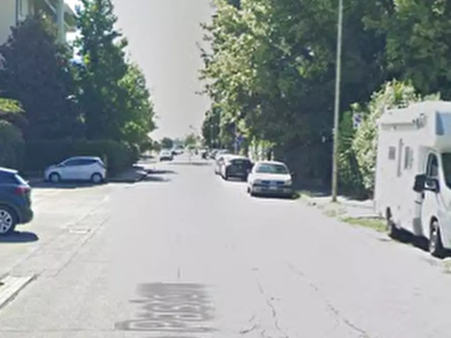 Immagine 7 di Appartamento in vendita  in Via Giulio Pastore a Prato