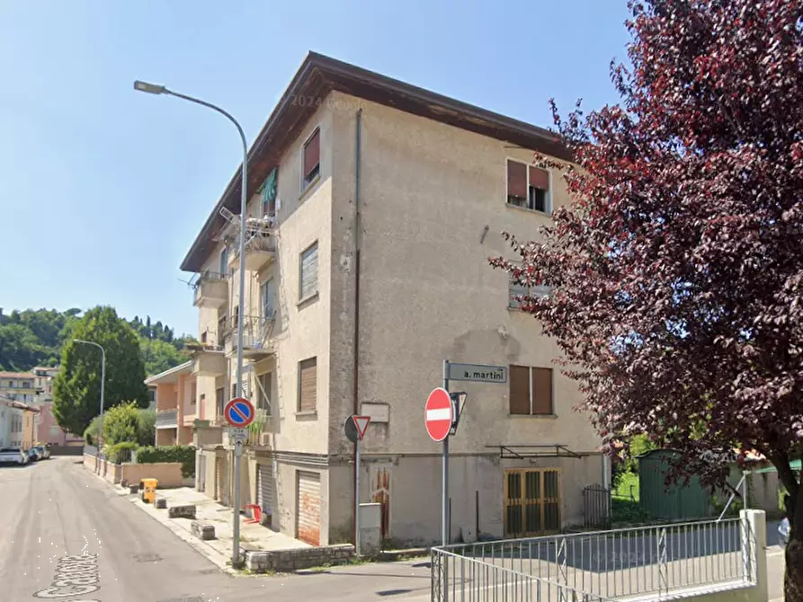 Immagine 2 di Appartamento in vendita  in Via Antonio Canova  a Conegliano