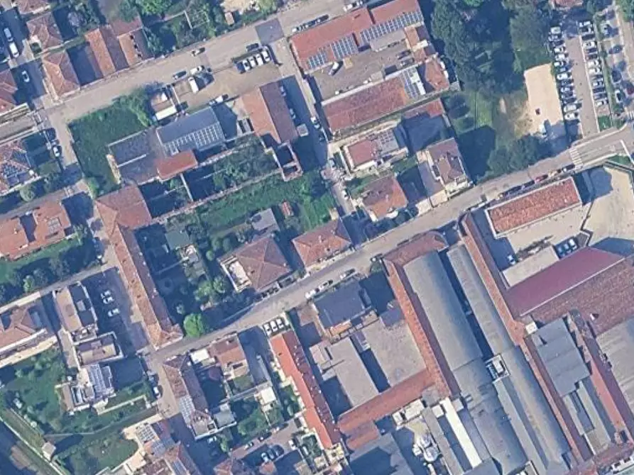 Immagine 19 di Appartamento in vendita  in Via Antonio Canova  a Conegliano