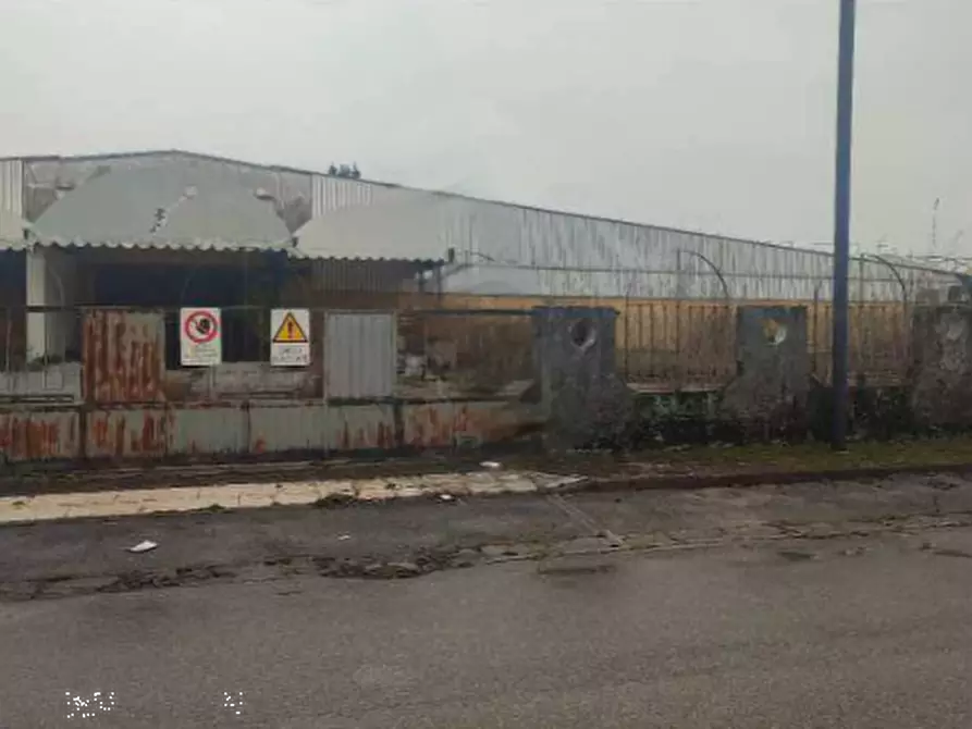 Immagine 2 di Capannone industriale in vendita  in Via M. Porgeit a Vajont