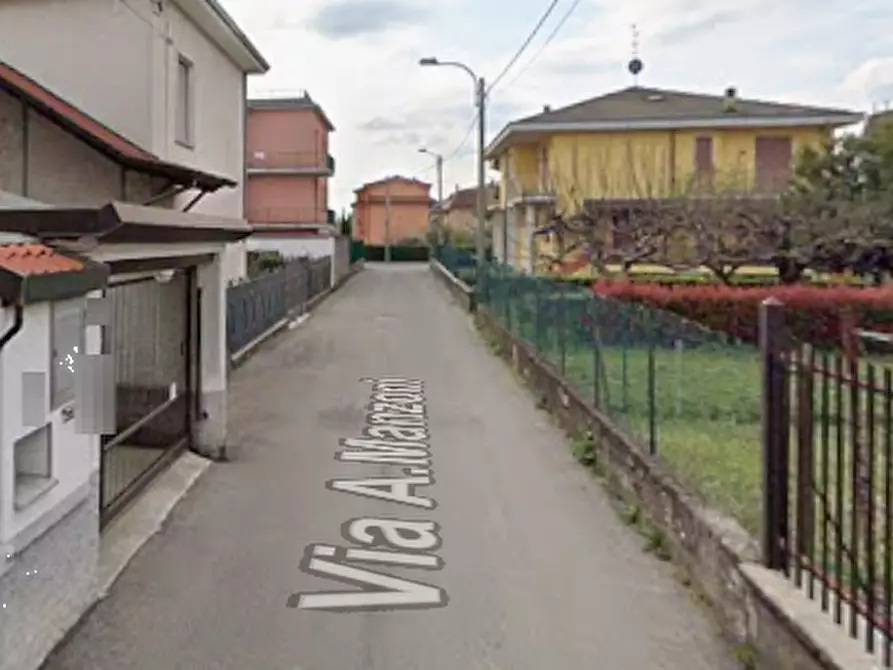Immagine 16 di Appartamento in vendita  in Via Manzoni a Macherio