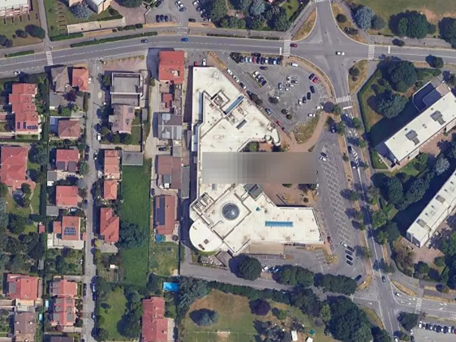 Immagine 11 di Negozio in vendita  in Via J. e R. Kennedy a Brugherio