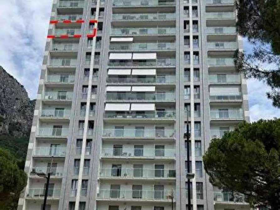 Immagine 2 di Appartamento in vendita  in Piazzale dei Cappuccini a Lecco