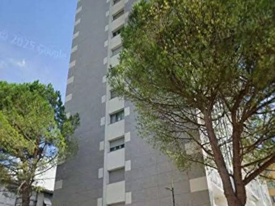 Immagine 11 di Appartamento in vendita  in Piazzale dei Cappuccini a Lecco