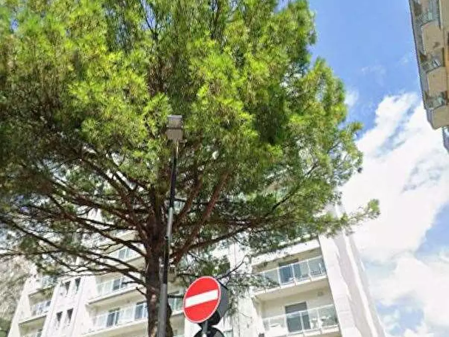 Immagine 13 di Appartamento in vendita  in Piazzale dei Cappuccini a Lecco