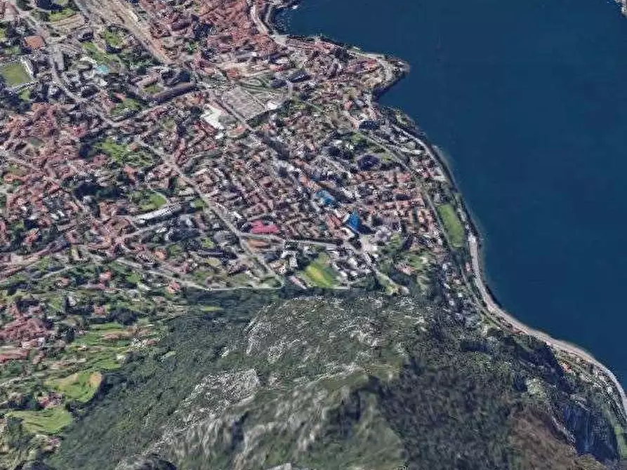 Immagine 18 di Appartamento in vendita  in Piazzale dei Cappuccini a Lecco