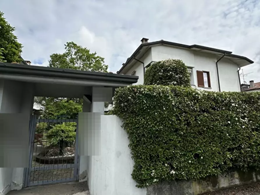 Immagine 1 di Appartamento in vendita  in Via Silvio Pellico a Caponago