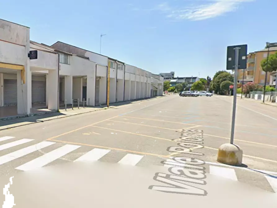 Immagine 20 di Appartamento in vendita  in Viale polonia  a Comacchio