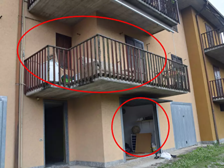 Immagine 1 di Appartamento in vendita  in Via G. Zelioli a Sant'omobono Imagna