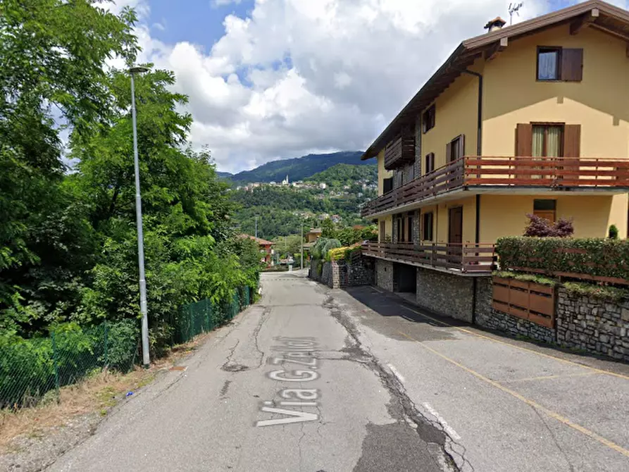 Immagine 10 di Appartamento in vendita  in Via G. Zelioli a Sant'omobono Imagna