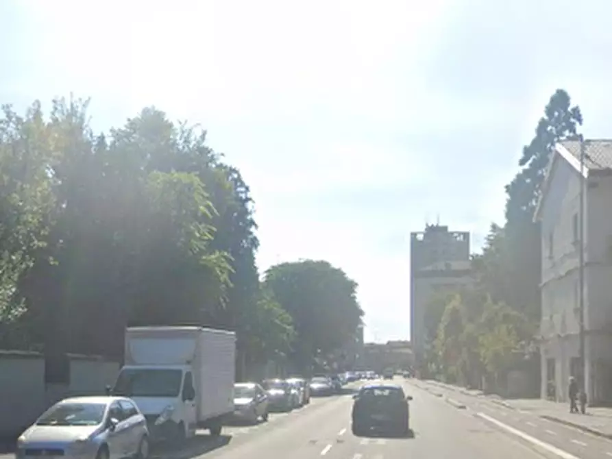 Immagine 7 di Garage in vendita  in Viale Antonio Gramsci a Sesto San Giovanni