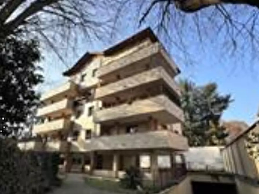 Immagine 1 di Garage in vendita  in Viale Antonio Gramsci a Sesto San Giovanni