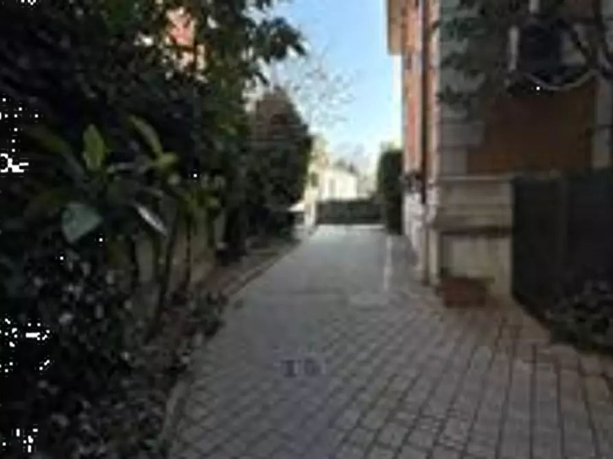 Immagine 4 di Garage in vendita  in Viale Antonio Gramsci a Sesto San Giovanni