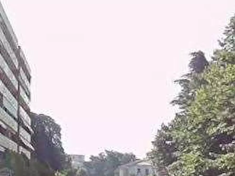 Immagine 3 di Negozio in vendita  in Via Manzoni a Montegrotto Terme