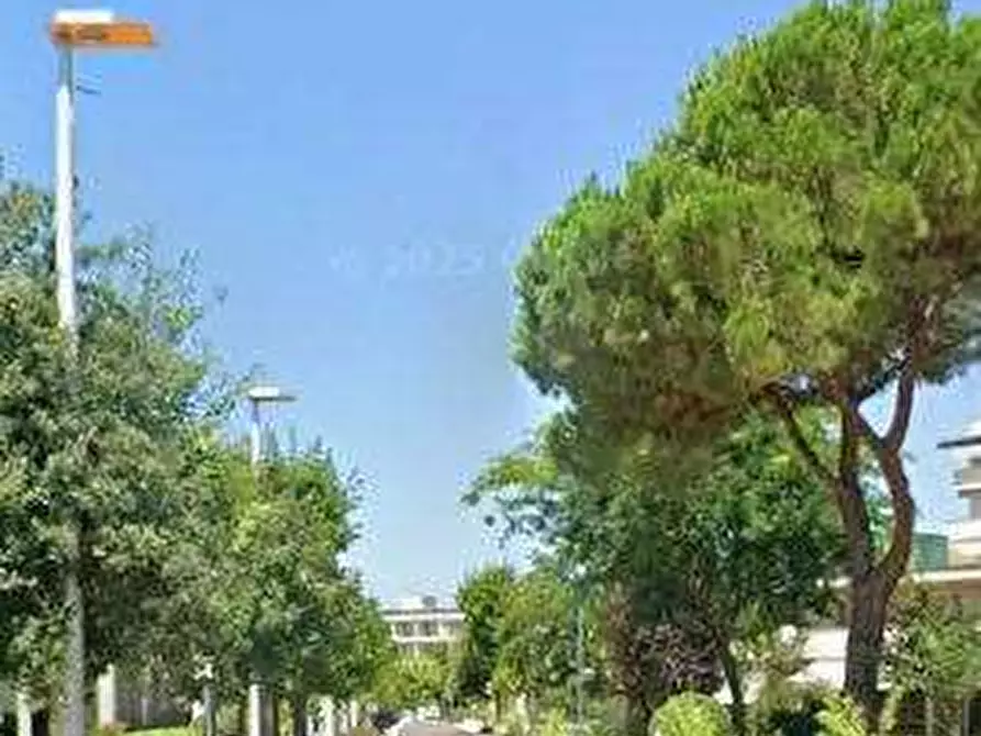 Immagine 5 di Negozio in vendita  in Via Manzoni a Montegrotto Terme