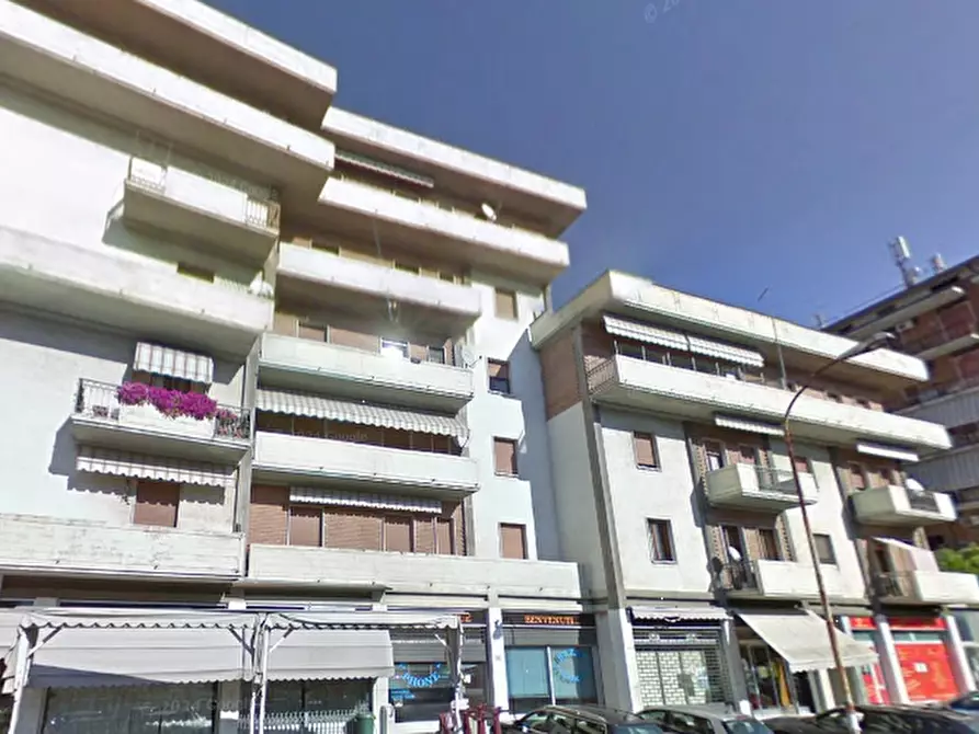 Immagine 3 di Negozio in vendita  in Via Martiri della Libertà a Nogara