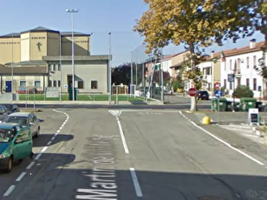 Immagine 5 di Negozio in vendita  in Via Martiri della Libertà a Nogara