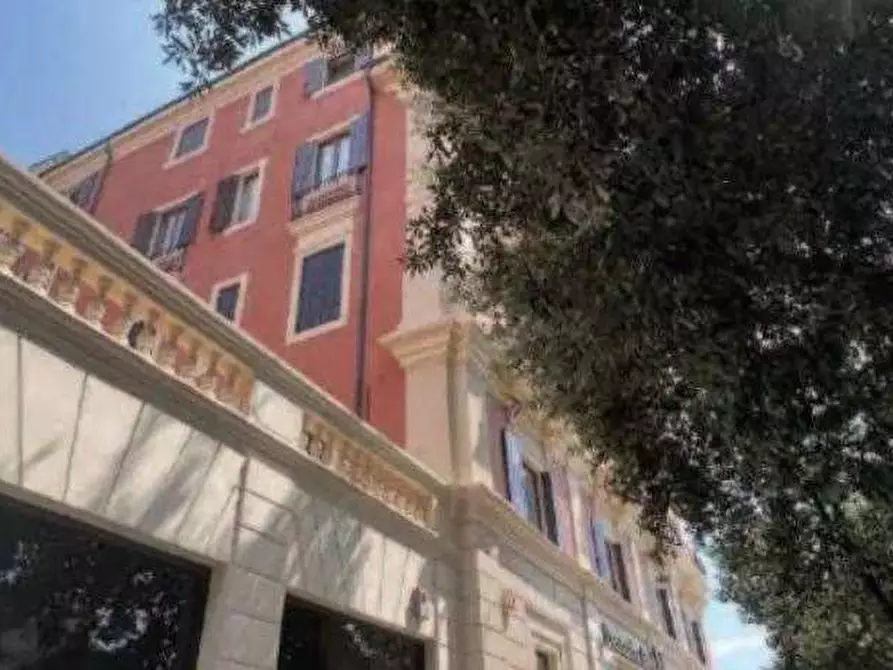 Immagine 2 di Appartamento in vendita  in Corso Porta Nuova a Verona