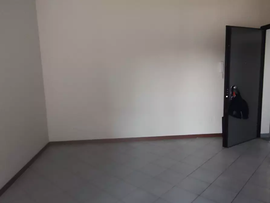 Immagine 21 di Appartamento in vendita  in Via Paolo Borsellino a Garbagnate Milanese